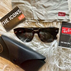Ray- Ban STATE STREET Sunglasses, RB2186